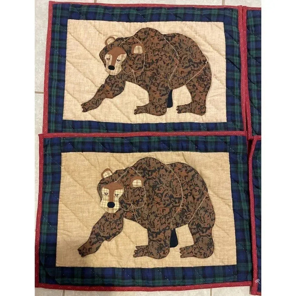 Set Of 4 Patch Magic Group INC Quilted Bear Placemats - Picture 2 of 6